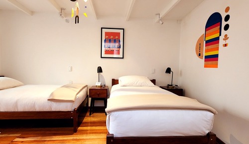 Habitación con 2 camas individuales