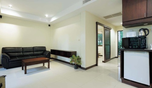 Apartamento exclusivo, balcón, vistas al jardín