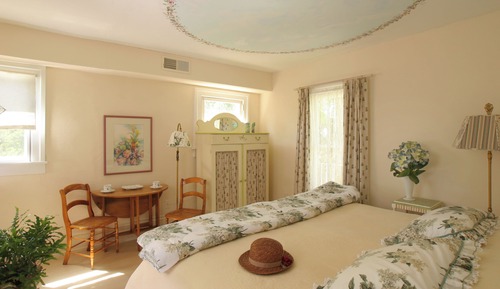 301 Lillian Hellman