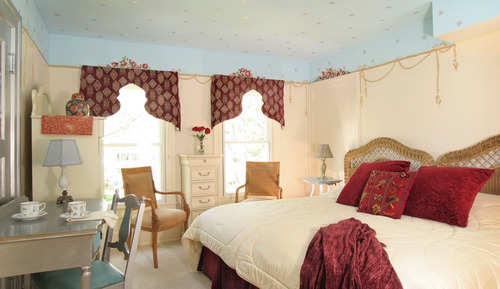 307 Colette Suite