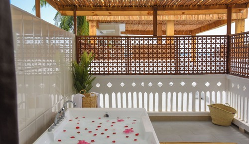 Habitación de luna de miel doble, balcón, vistas al mar