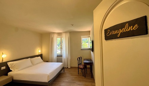 Suite junior, vistas al río, en una planta alta