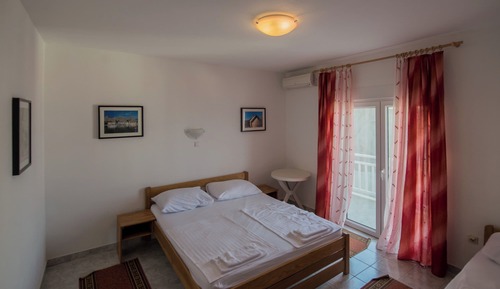 Habitación con 1 cama doble o 2 individuales, balcón, vistas al mar