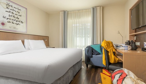Habitación clásica con 1 cama doble o 2 individuales