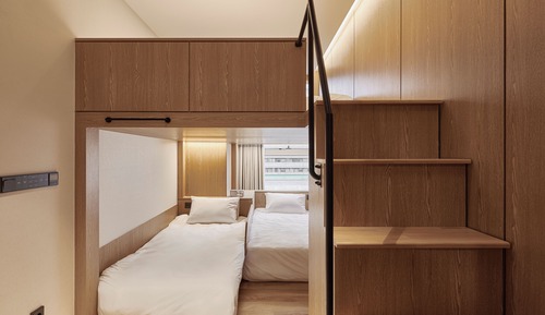B (Single Bed 4)