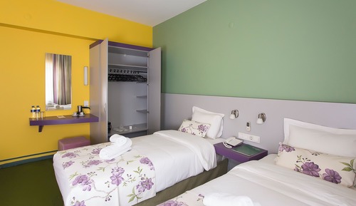 Habitación con 2 camas individuales