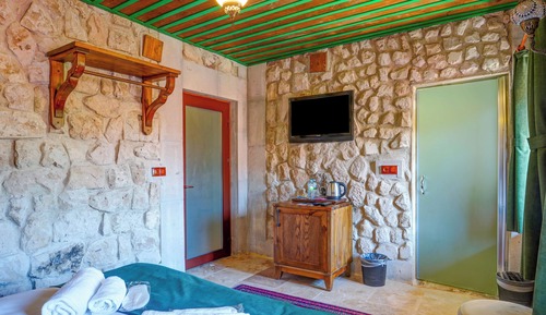 Junior Room