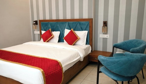 Standard Double Room, City View