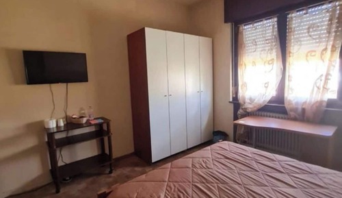 Habitación básica con 1 cama doble o 2 individuales