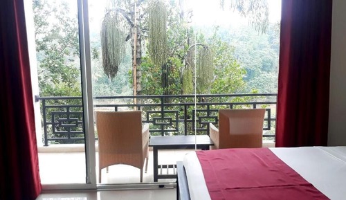 Habitación familiar, vistas al río