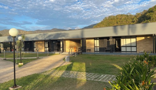 Habitación triple Confort, vistas a la montaña