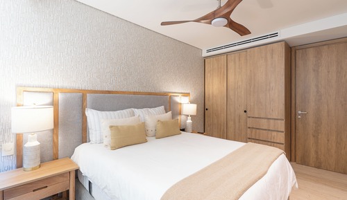 Apartamento de lujo, 3 habitaciones, vistas a la ciudad, junto a la playa