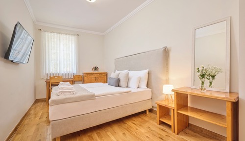 Habitación estándar con 1 cama doble o 2 individuales, 1 habitación, vistas a la ciudad