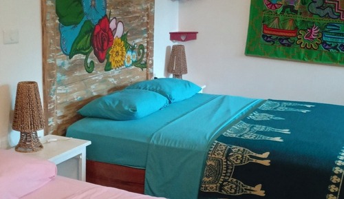 Habitación familiar, vistas al jardín