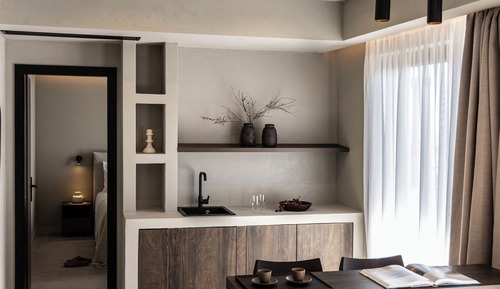 Lithos 2 Bedroom Suite | Partial Sea View