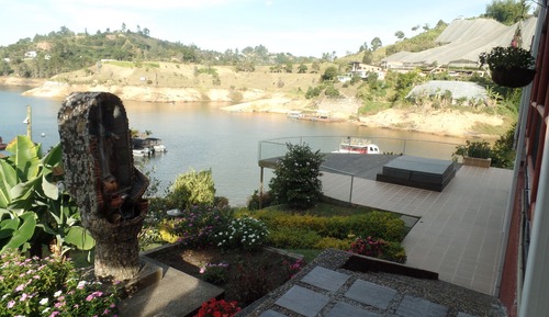 Casa económica, vistas al lago