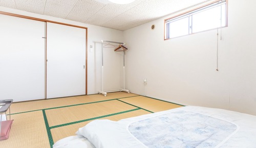 Habitación cuádruple tradicional, no fumadores, baño compartido