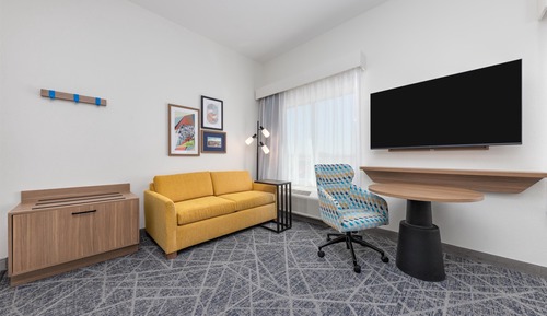 Estudio, 1 cama de matrimonio grande, frigorífico y microondas (Wet bar)
