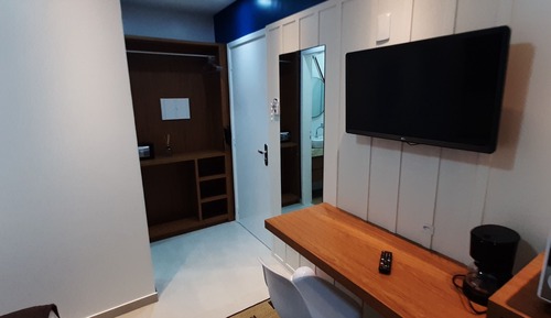 Habitación Deluxe con 1 cama doble o 2 individuales, vistas parciales al mar