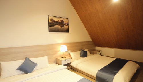 Habitación cuádruple Signature, vistas a la colina