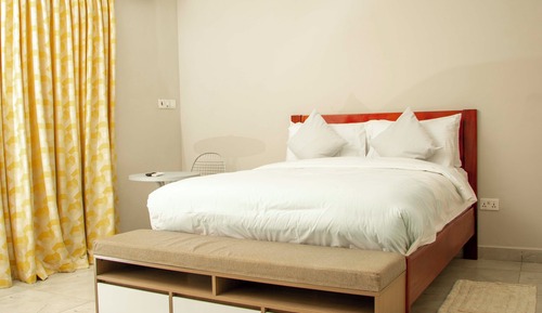 Habitación económica, vistas a la piscina