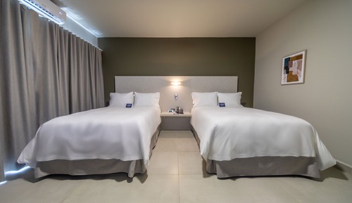 Suite Deluxe, baño privado (Two Full Room 2.02)