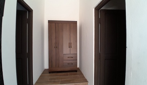 Apartamento Confort, acceso a la piscina