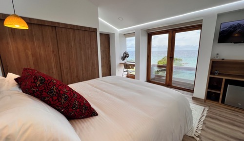 Habitación Deluxe doble, 1 cama de matrimonio, terraza, vistas al mar