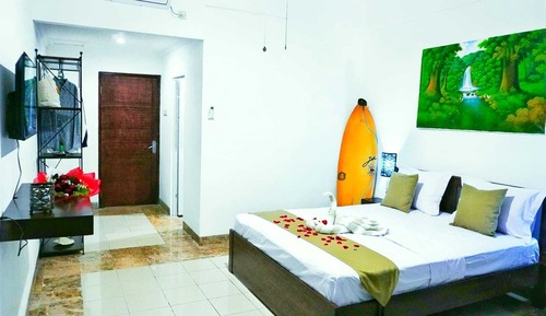 Habitación Deluxe doble, vistas a la piscina