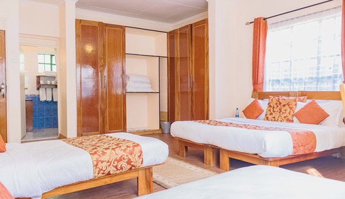 Habitación cuádruple Deluxe, no fumadores, balcón