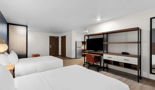 Suite, 2 camas de matrimonio, no fumadores (Accessible Tub)