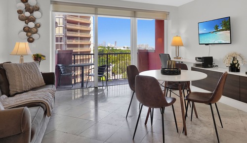 Apartamento Confort, 1 cama de matrimonio grande con sofá cama, balcón, vistas al mar