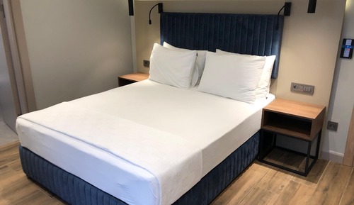 Habitación Deluxe, 1 cama de matrimonio, no fumadores, baño privado