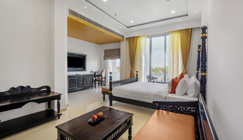 Privilege Suite, Mountain View