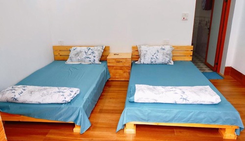 Habitación con 2 camas individuales