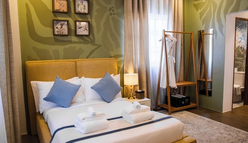 Balayan Queen Room