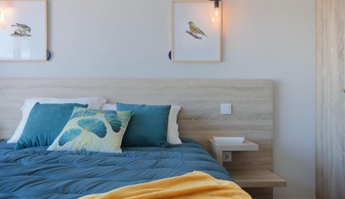 Habitación triple, vistas a la colina