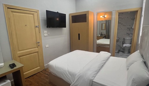 Deluxe Single Room