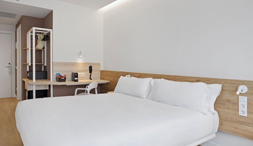 Habitación con 2 camas individuales