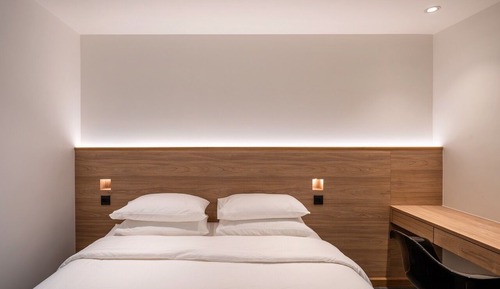 Habitación estándar, 1 cama de matrimonio grande, baño privado, vistas a la ciudad