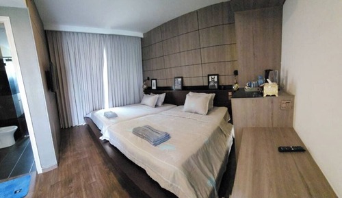 Habitación familiar, 1 habitación, no fumadores, vistas a la ciudad