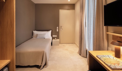 Tiny Room