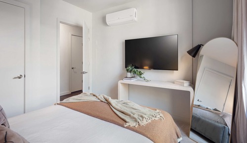 Apartamento de diseño, 1 cama de matrimonio con sofá cama, cocina, vistas al patio