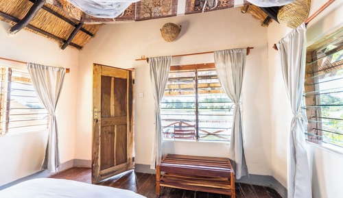 Chalet Confort, 2 camas individuales, baño privado, en la zona del jardín