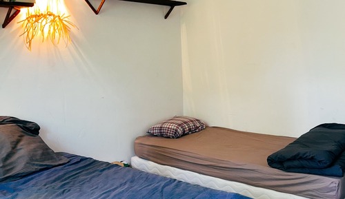 Habitación triple, vistas al jardín