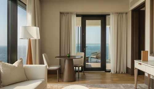 Suite, vistas al mar (Midnight Dawn)