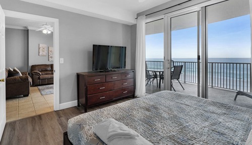 Apartamento, varias camas, balcón, vistas al mar (Ocean Villa 404)