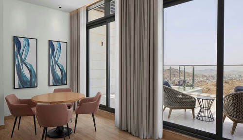 Suite estudio ejecutiva, 1 habitación, balcón