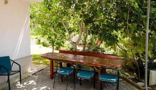 Estudio (Standard Studio Apartment)