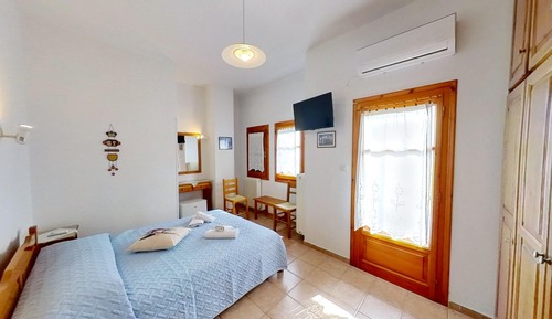 Habitación básica doble, balcón, vistas a la montaña